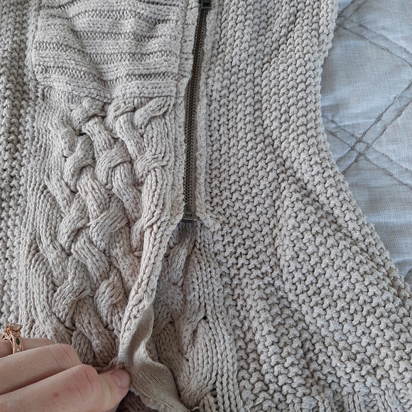 Kenzie Zip Sweater Vest - Picture 3 of 4